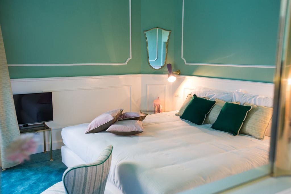 فلورنس Adastra Suites الغرفة الصورة